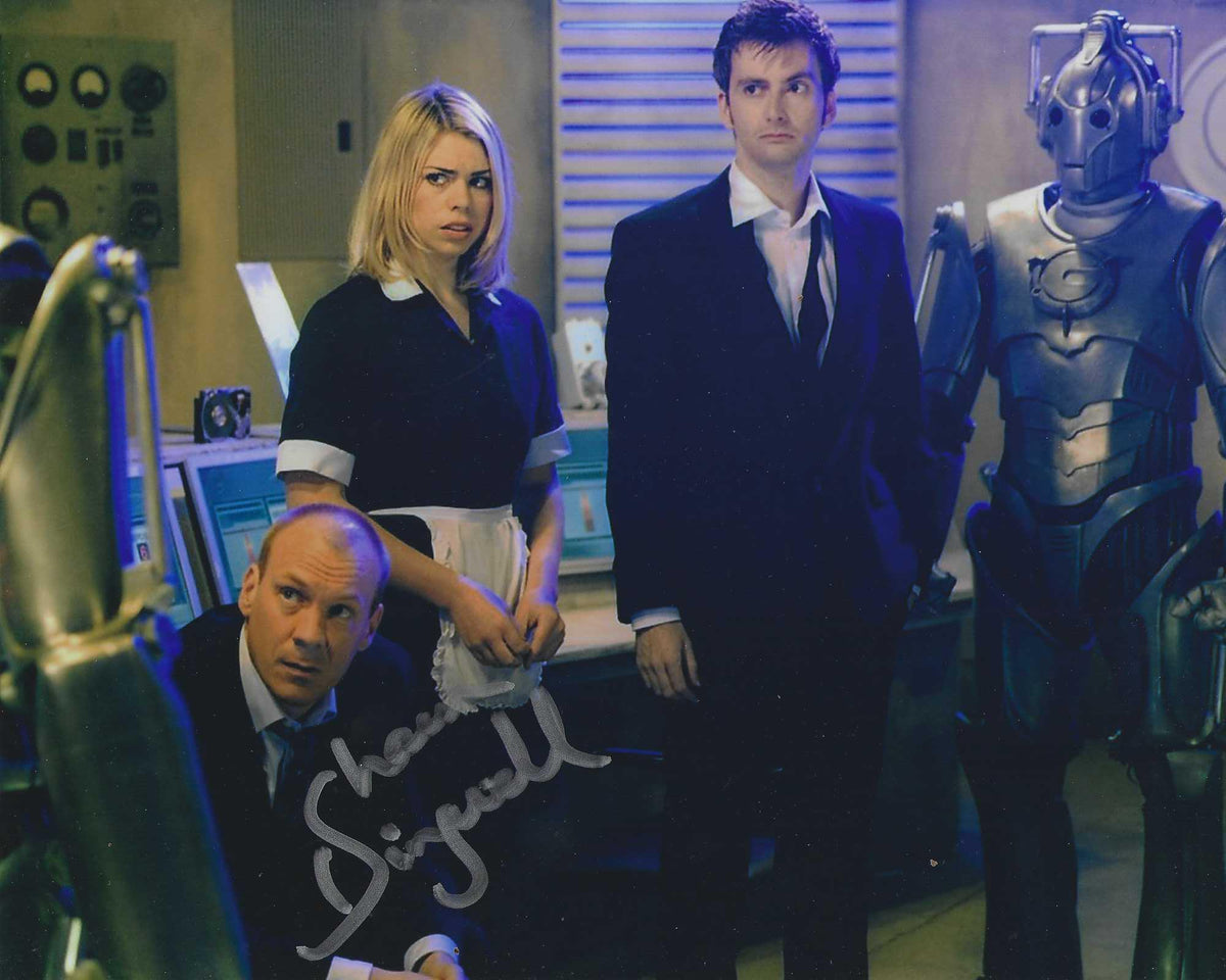 Shaun Dingwall 10 X 8 Signed in Silver Doctor Who – Showmasters Comic ...