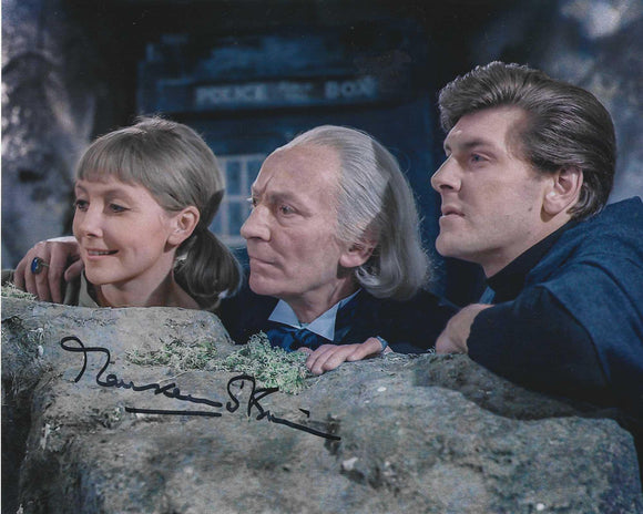 Maureen O'Brian 10 X 8 Signed In Black Doctor Who