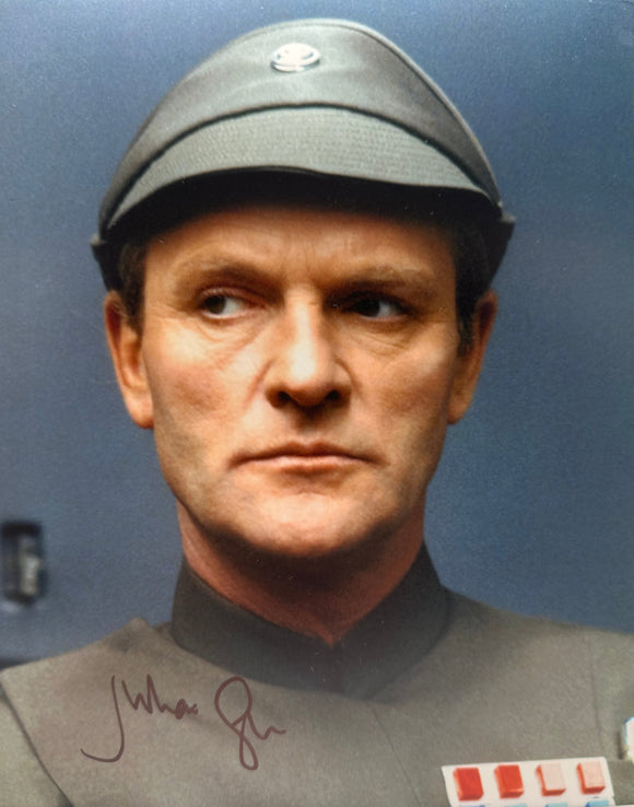 Julien Glover 10 X 8 signed in Black Star Wars