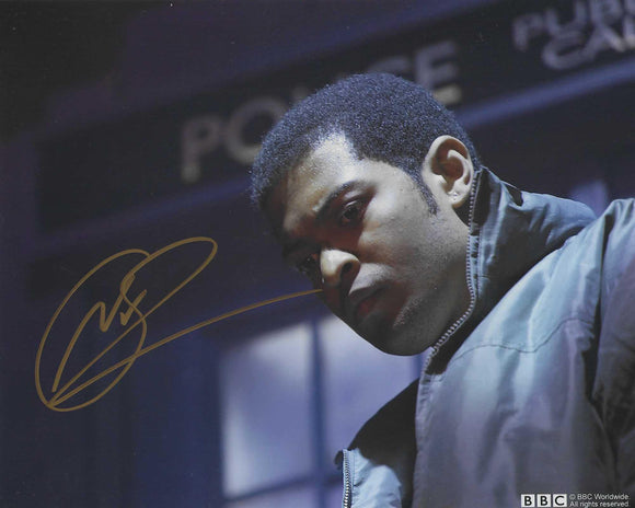 Noel Clarke 10 X 8 Signed In Gold Doctor Who