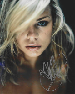 Billie Piper 10 X 8 Signed In Silver Doctor Who