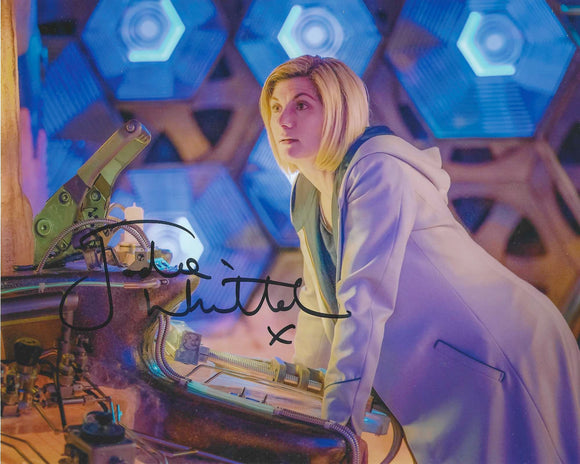 Jodie Whittaker 10x8 signed in Black Doctor Who